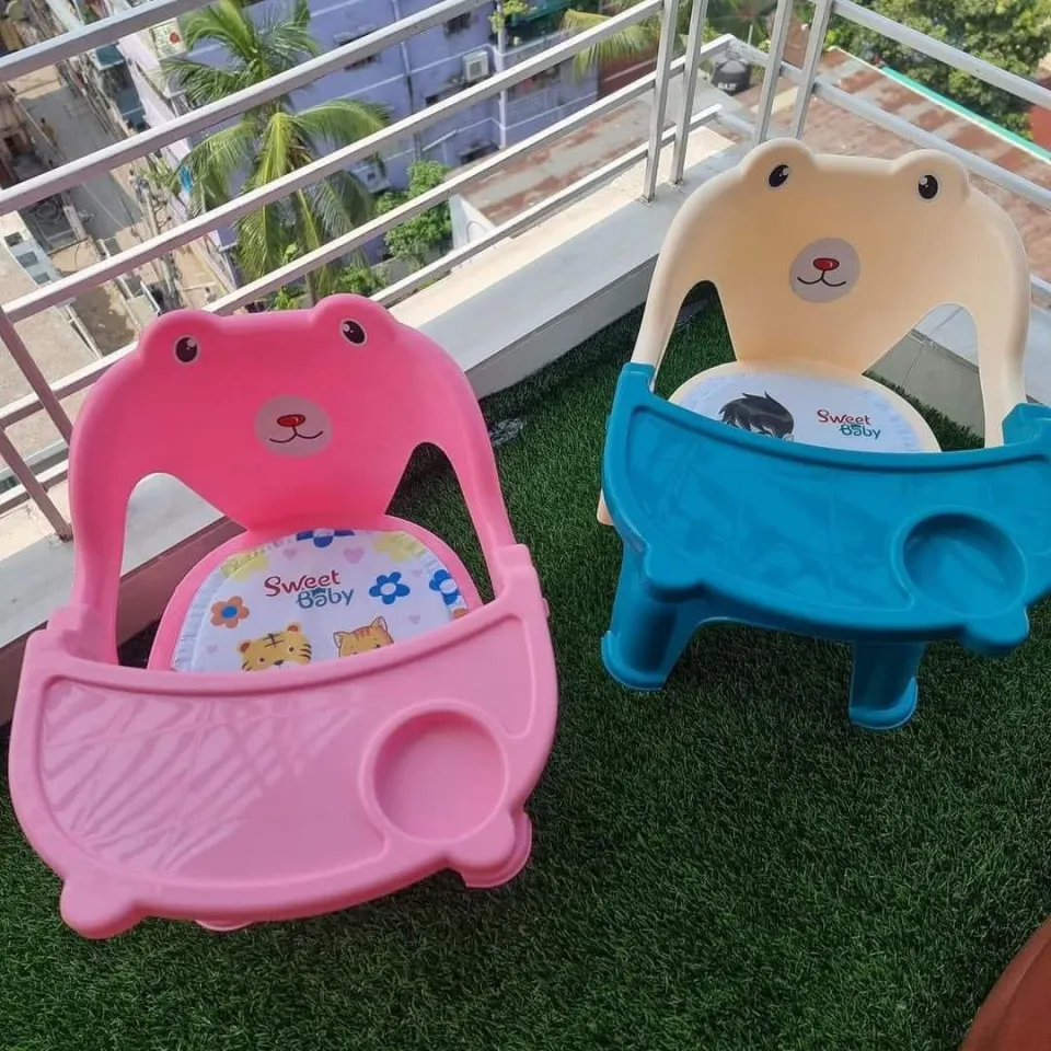 3 in 1 Feeding Chair - Image 3